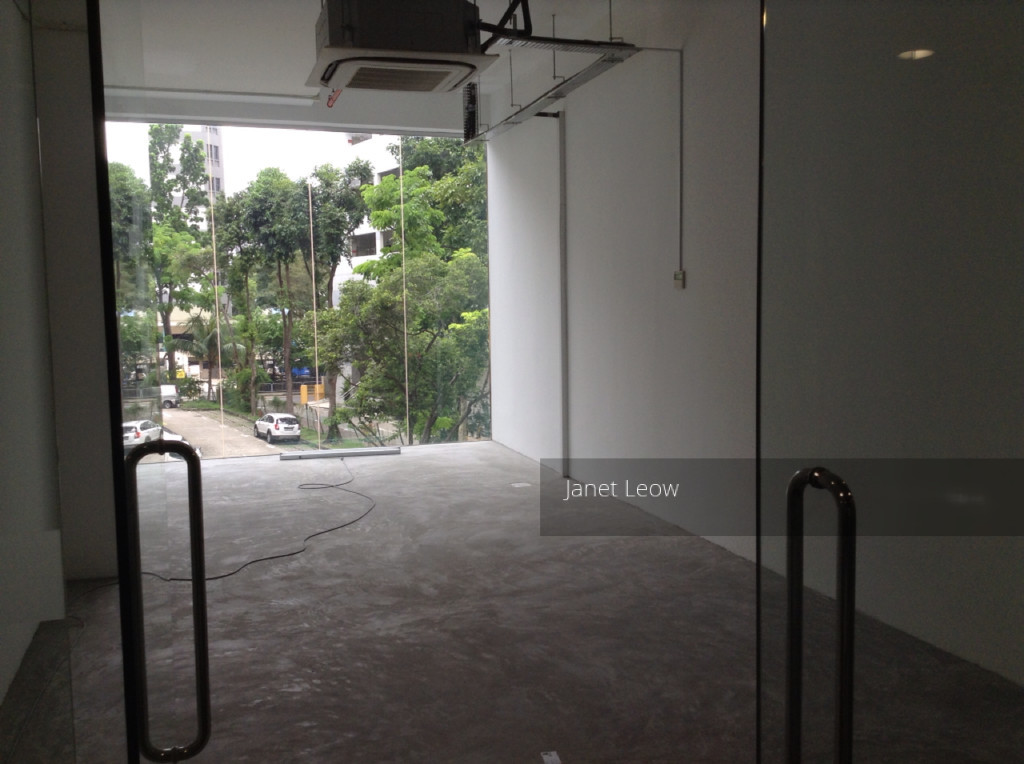The Commerze@irving (D13), Retail #129439922